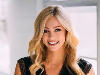 Abby Hornacek Photo