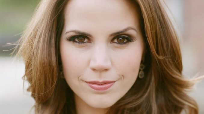 Elizabeth Cook