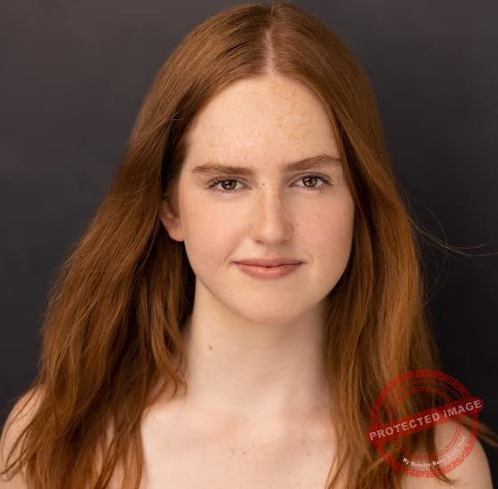 Mae Akins Roth Wikipedia, Age, Height, Parents, Sister, Net Worth, IMDb